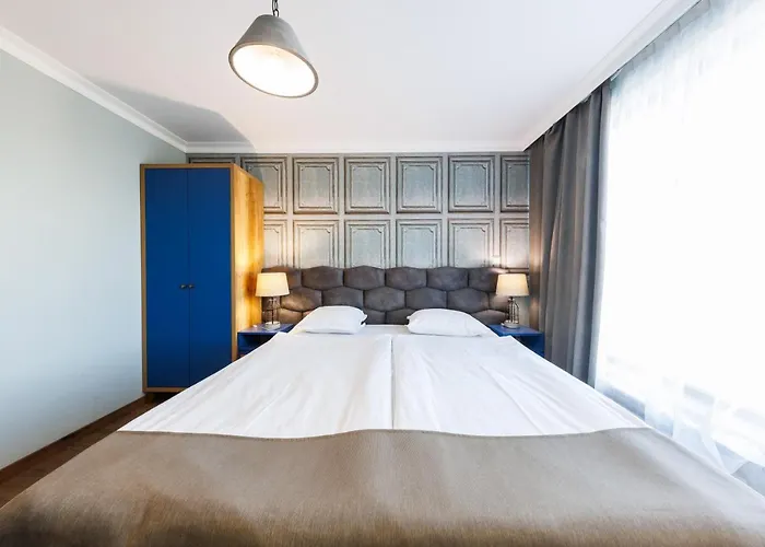 Avenue Hotel - Free Parking